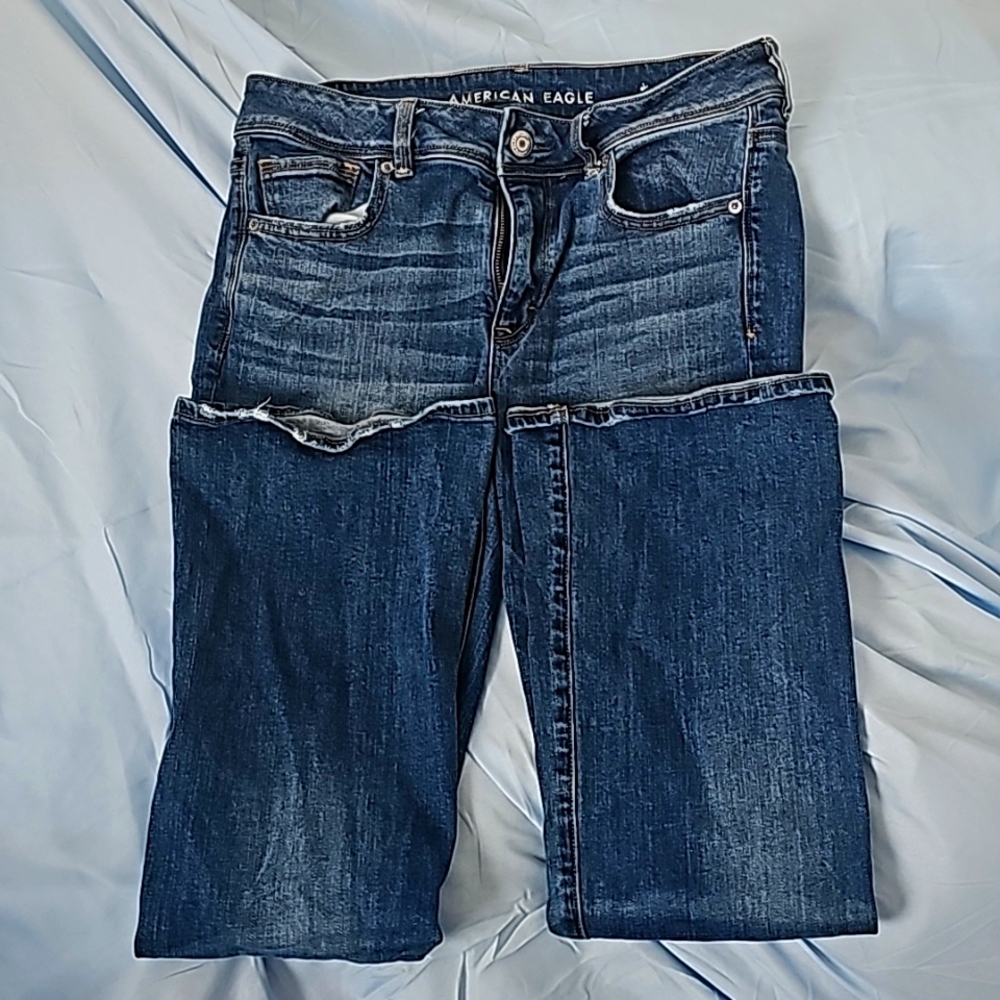 American Eagle kick boot jeans. Medium wash. Sz 12